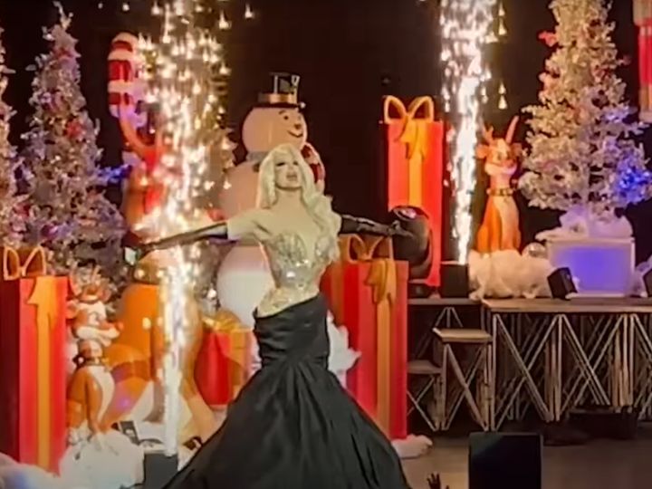 A Drag Queen Christmas