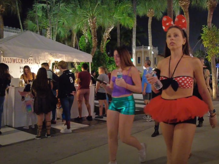 Halloween Celebration at Lincoln Road